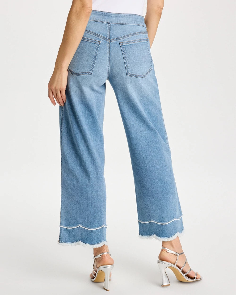 Chico's Scallop Pull-On Wide-Leg Crop Jeans