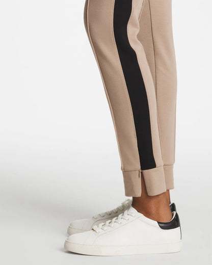 Chico's Zenergy® Double-Knit Contrast Ankle Pants